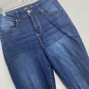 Royalty for Me  Womens 8 Blue Denim Mom Jeans‎ High Rise Skinny Distressed